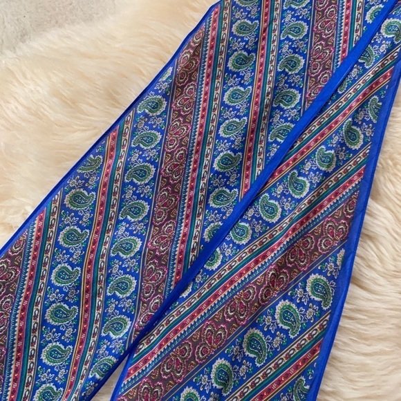 NWOT Silk Paisley Blue Floral Scarf Wrap Necktie - Picture 1 of 4